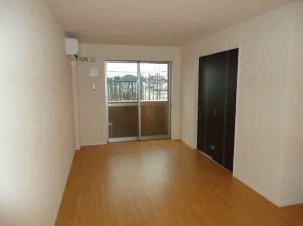 ドリームウィング西宮市 ※別号室の写真になります。