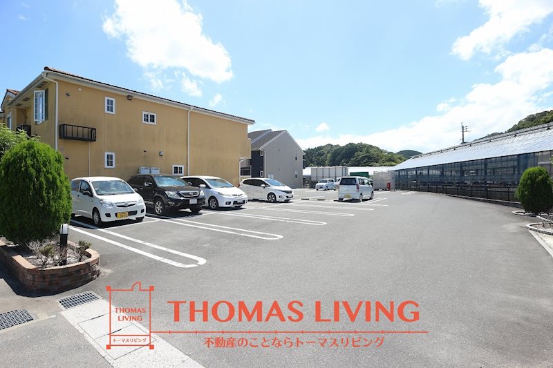 スウィートライフ野間 B棟 駐車場