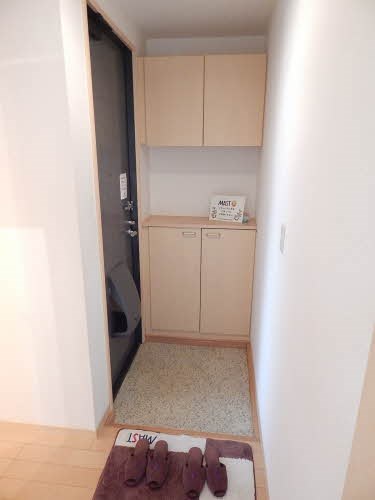 ガーデンシティ今井　Ｃ棟 玄関