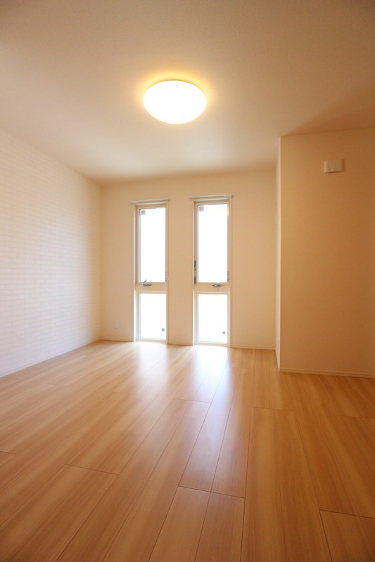 Arietta  明るく収納のついたお部屋です。