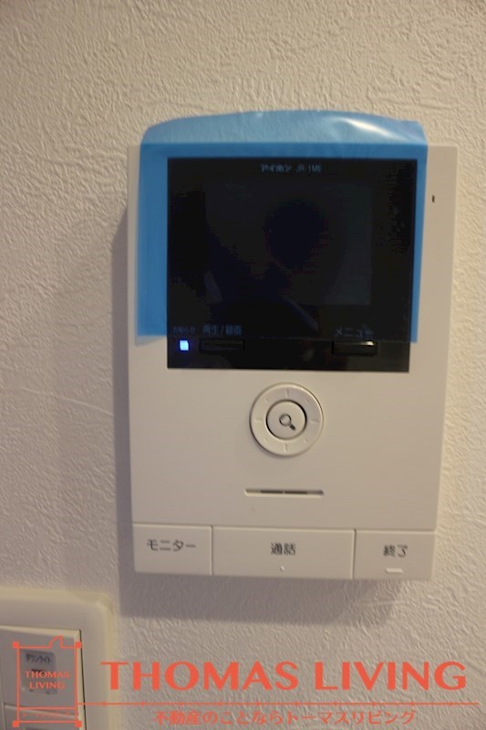 ラフィーネS 来客者の確認できるモニタ付きインターホン。