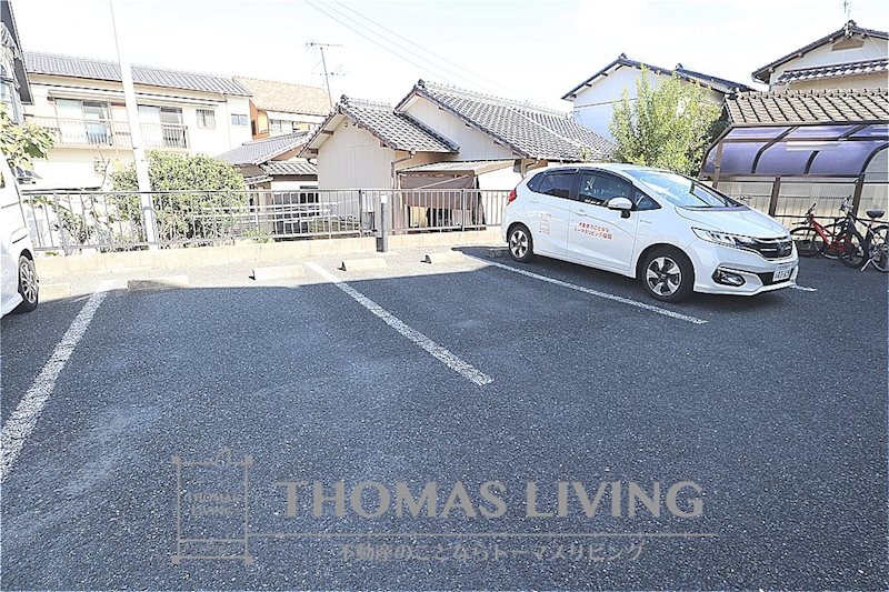 プレステージ芦屋 駐車場