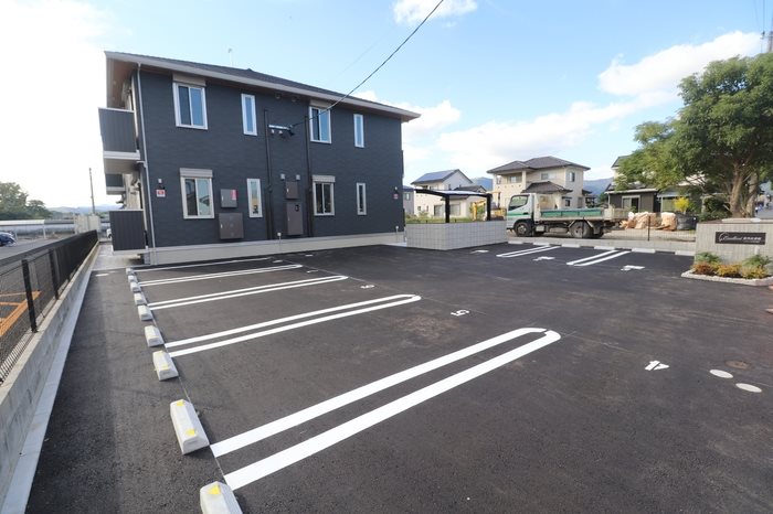 Excellent街角伍番館 駐車場