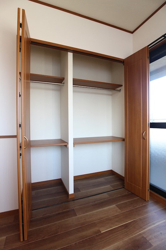ニューサンリバー13番館 全室収納できるので荷物が多い方も安心です