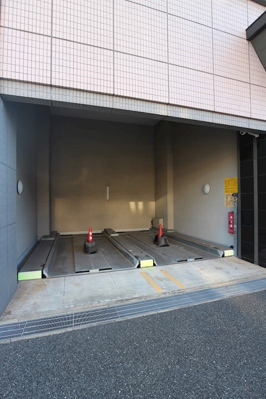 ニューサンリバー13番館 機械式駐車場
