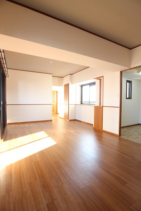 ニューサンリバー13番館 その他