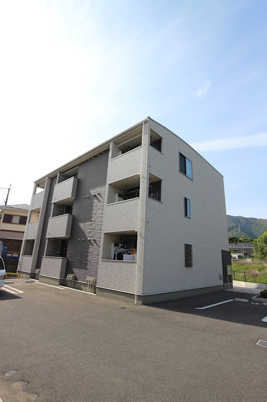 J・サクレ葛原Ⅲ 外観