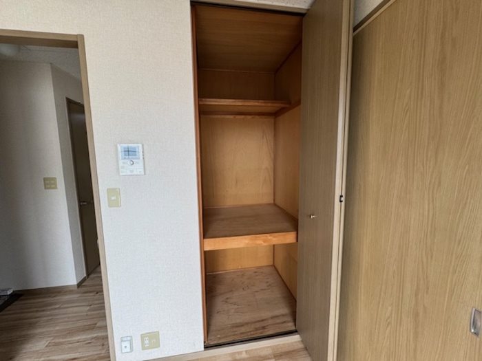 ガーデンヒルズ　B棟 収納