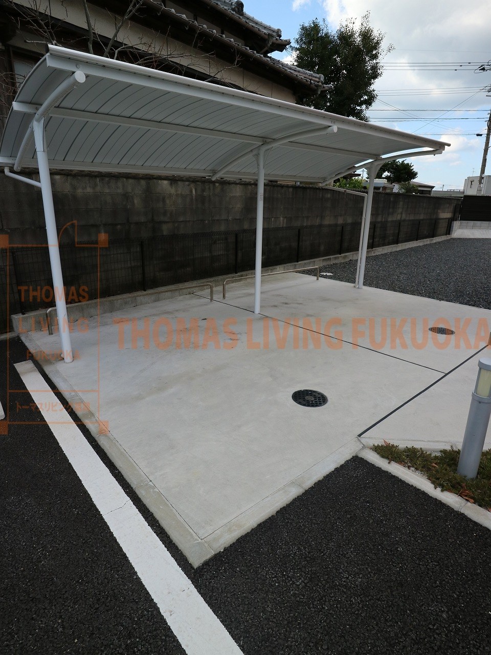 ラポール 駐車場