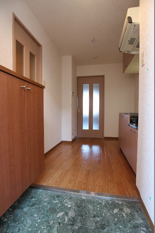 ウイングス片野 Ⅰ 広々玄関
