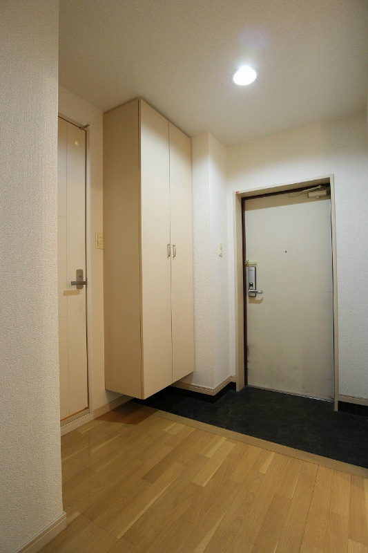 REZIA小倉 玄関