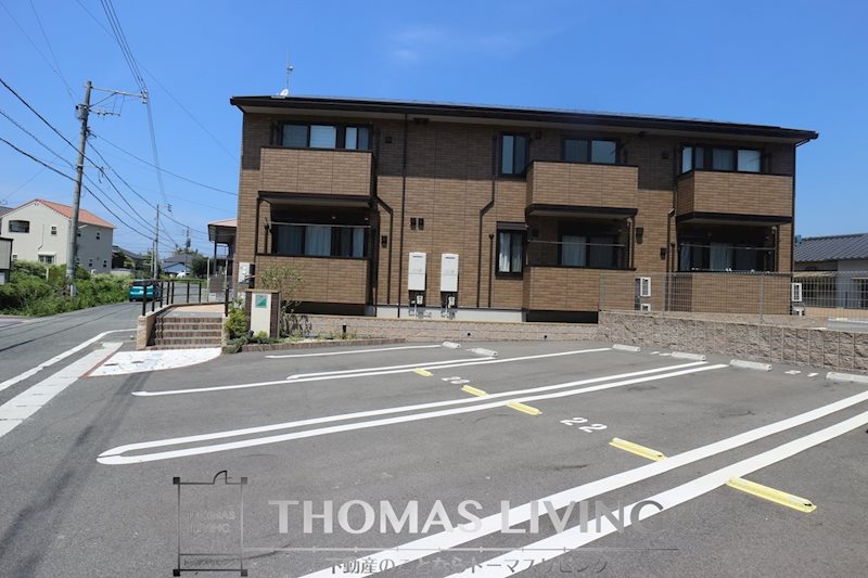 クレール塚の原 C棟  駐車スペースです。