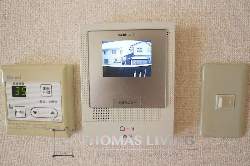 KAKU BLDⅡ TVモニター付きのインターホンです。