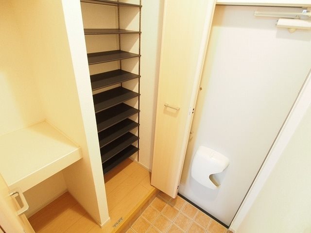 シャイン戸畑  玄関