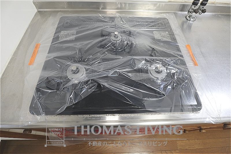山内ヴィラージュ千代ヶ崎 3口コンロが備わっています。