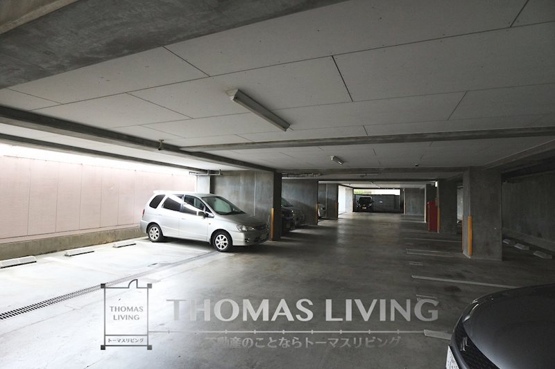 パークヒルズ黒崎 駐車場