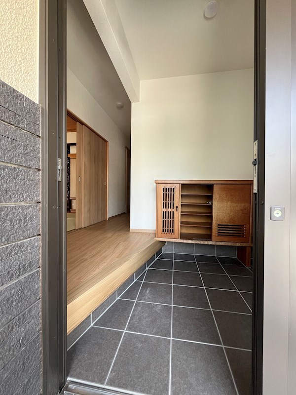 光貞台戸建 玄関