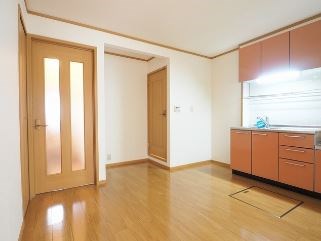 ソレアード中曽根　A棟  ※別号室の写真です。
