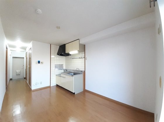 ファミール泉A リビング