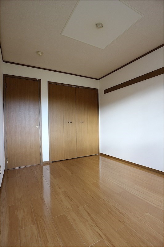 ダンケ吉志 ※参照※別の部屋の写真になります。