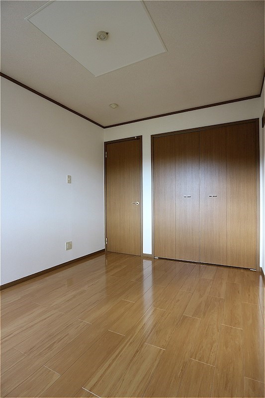 ダンケ吉志 ※参照※別の部屋の写真になります。