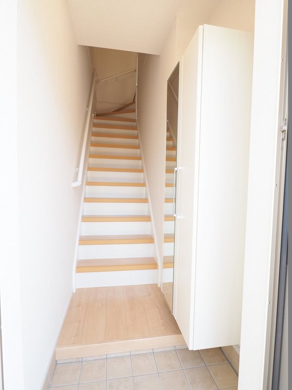 エクセレント　RYU　B 玄関