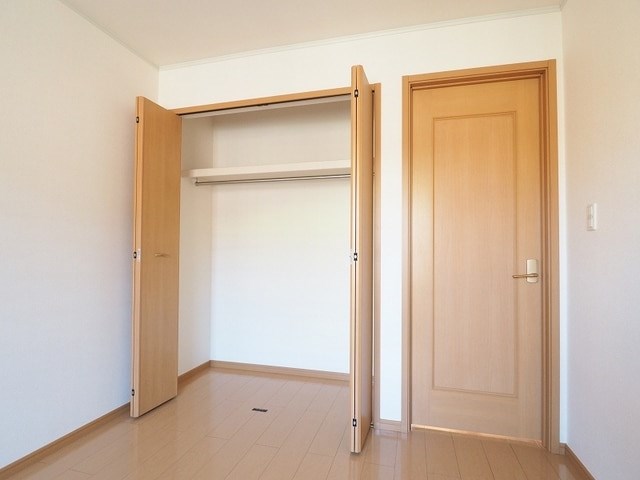 サンレミ葛原 Ｃ棟 収納