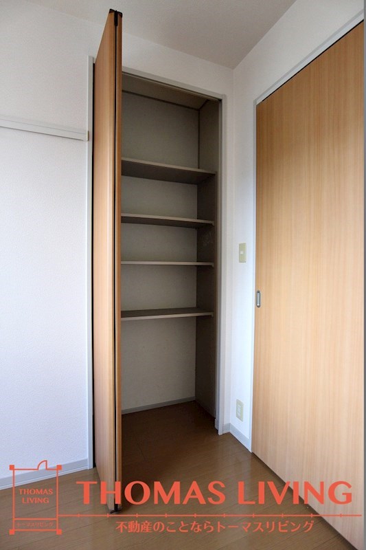 eタウン本城 H棟   実際の写真を準備中の為、同じ建物の別室写真です。参考下さい。