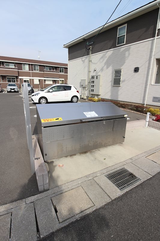 エス・ベル　A棟 ※別号室の写真です。ゴミステーション