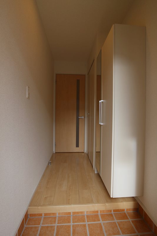 エス・ベル　A棟 ※別号室の写真です。トールサイズのシューズボックスで2人分は入ります♪