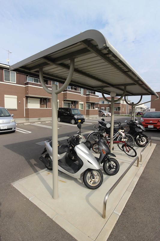 エス・ベル　A棟 屋根があるので雨の日でもぬれません