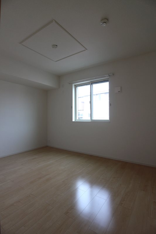 エス・ベル　A棟 ※別号室の写真です。寝室は6帖あるのでベッドも余裕♪