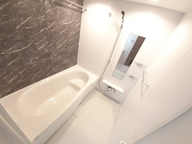 コスモス　E バス・シャワールーム